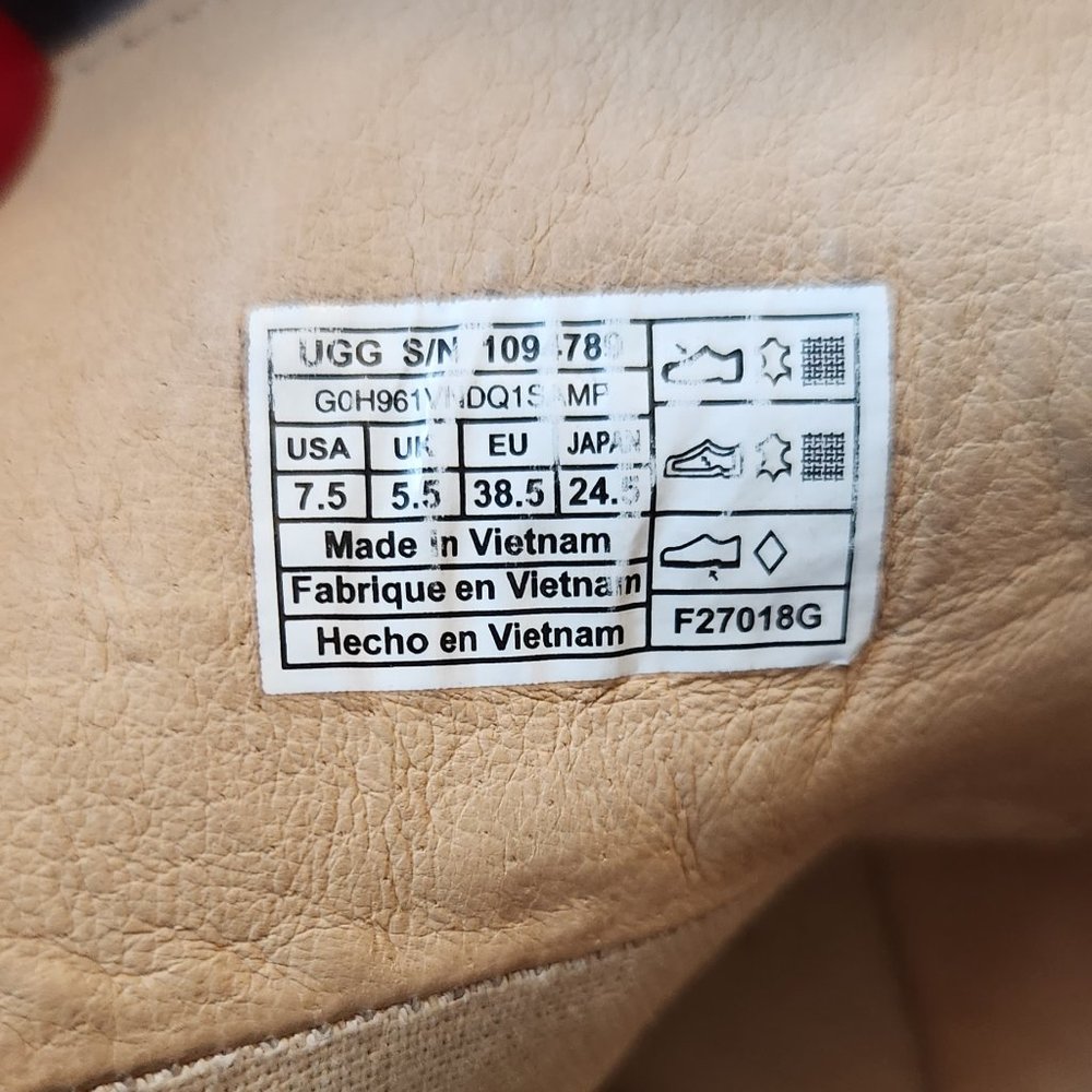 Ugg Olive Trainer - image 6